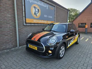 MINI 5-deurs 1.5 One D Salt Business (bj 2017)