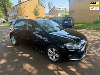 Volkswagen Golf AUTOMAAT / 143.000 NAP / Volledig dealer onderhouden / Leuke auto