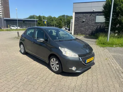Peugeot 208 1.2 VTi Envy