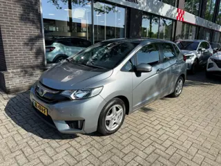 Honda Jazz 1.3 i-VTEC Trend | Navigatie | Parkeersensoren | Stoelverw.