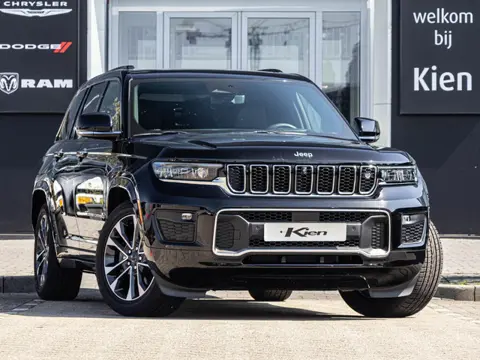 Jeep Grand Cherokee 3.6 Overland | VAN | Massage | Luchtvering | Pano | Passenger screen | ACC | Sto