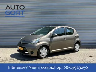 Toyota Aygo 1.0 VVT-i Comfort | 5 Deurs | Airco | APK 04-27 |