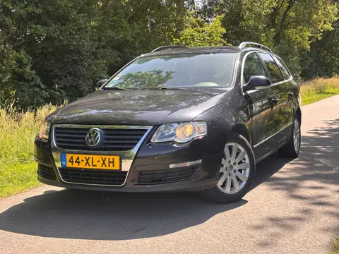 Volkswagen Passat Variant 2.0 FSI Comfortline Business | Airco + Cruise control Nu € 1.750,- !!!