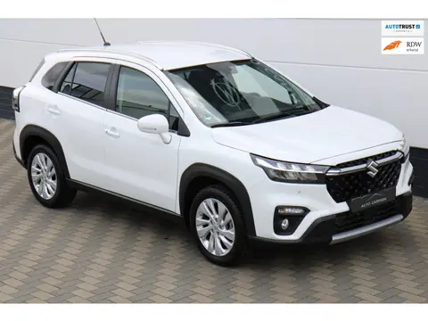 Suzuki S-Cross 1.4 Boosterjet Smart Hybrid Carplay BTW !!