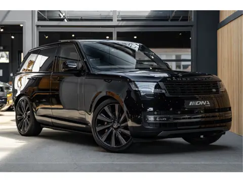 Land Rover Range Rover P550e HSE 23" SV Trekhaak Koelbox 3.0 P550e HSE PHEV SV Bespoke velgen