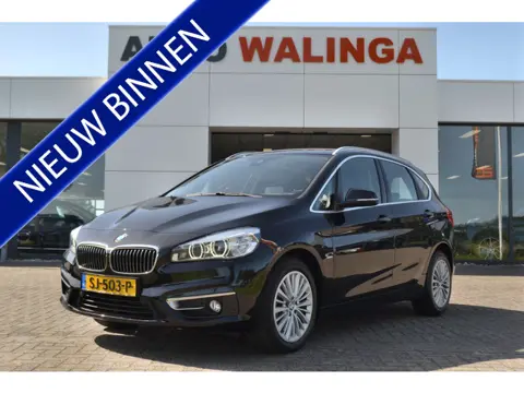 BMW 2 Serie Active Tourer | Leer | Head up | Trekhaak | Nl Auto Dealer onderhouden! 218i High Execut