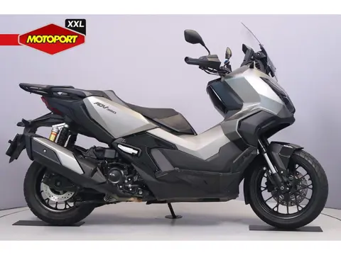Honda ADV 350 (bj 2025)