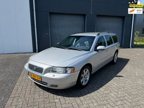Volvo V70 2.4D Edition Classic Automaat Cruise control Memory elektrische stoelen
