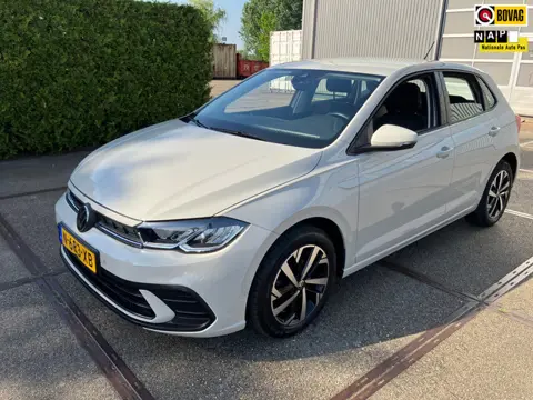 Volkswagen Polo 1.0 TSI Life PARKEERSENSOREN/ CARPLAY