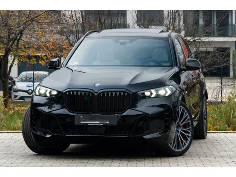 BMW X5 xDrive50e M-SPORT Pro ** LED, GRAU LEDER, NAVI+, PANO, DR.ASS+, TREKH, 22-invh LMV, LUCHT ** 