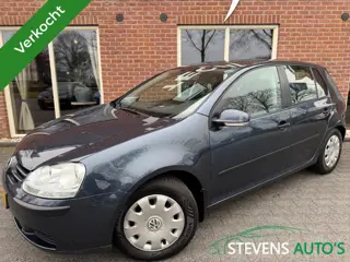 Volkswagen Golf 1.6 Trendline VERKOCHT! RIJDT GOED / NIEUWE D-RIEM / TREKHAAK /