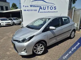 Toyota Yaris 1.5 Full Hybrid Asp. (bj 2014, automaat)