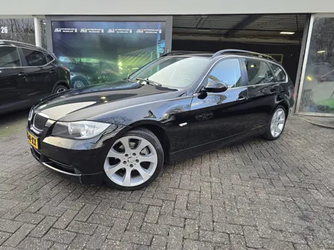 BMW 3-serie Touring 325i Dynamic Executive | NIEUWE APK | PANO DAK | PDC | AIRCO | LMV |