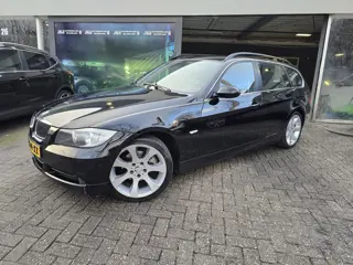 BMW 3-serie Touring 325i Dynamic Executive | NIEUWE APK | PANO DAK | PDC | AIRCO | LMV |