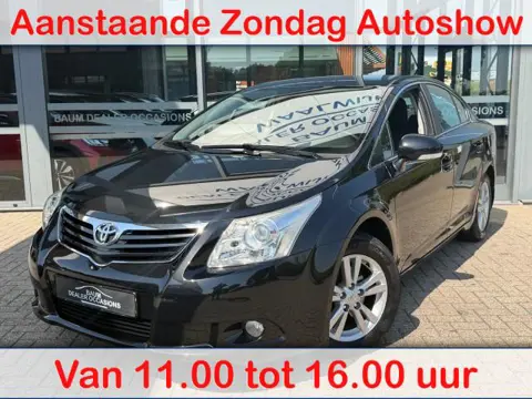 TOYOTA AVENSIS 2.0 VVTI DYNAMIC 152 PK AUTOMAAT AIRCO/ECC PDC LMV