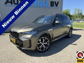 BMW X5 xDrive50e M Sport Panoramadak Trekhaak Carplay 21 Inch Harman-Kardon Comfortzetels Head-Up Di