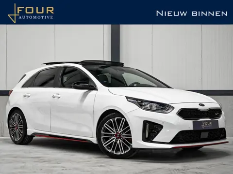 Kia Ceed 1.6 T-GDi GT | Panoramadak | JBL | Memory | 1e Eigenaar | Dealer onderhouden | Winterpack