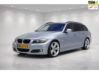 BMW 3-serie Touring 318i Business Line M Pakket/Navi/Camera/NET!!