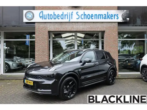 Lynk & Co 01 1.5 261PK! 6.6Kwh LADEN BLACKLINE! 360-CAMERA PANO/SCHUIF INFINITY DAB NAVI CARPLAY CAM