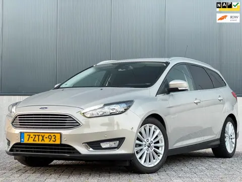 Ford Focus Wagon 1.0 First Edition|IN UITMUNTEND STAAT|DEALERONDERH|NW DISTRIBUTIERIEM|APK 25-06-202