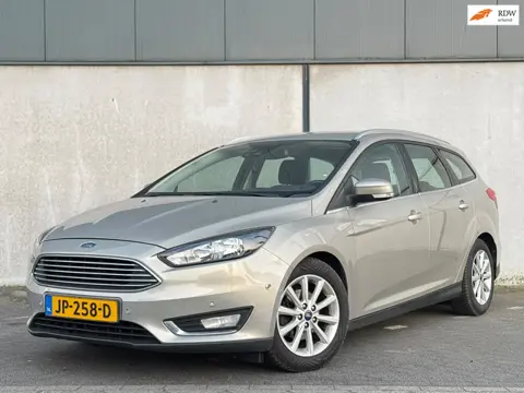 Ford Focus Wagon 1.0 First Edition