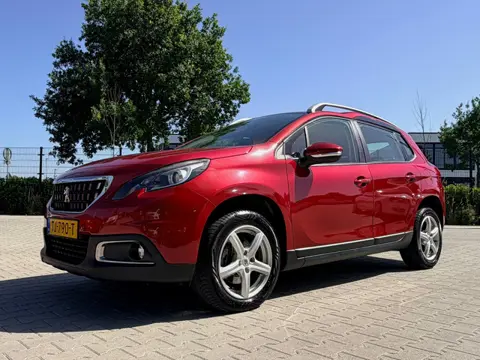 Peugeot 2008 1.2 PureTech Blue Lion