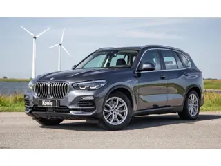 BMW X5 xDrive45e High Executive CARPLAY / CAMERA / DEALER ONDERHOUDEN / ZWART LEER / STOELVERWARMING
