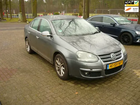 Volkswagen Jetta 2.0 FSI Sportline