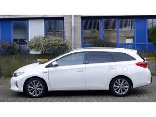 Toyota Auris Touring Sports 1.8 Hybrid Lease Pro