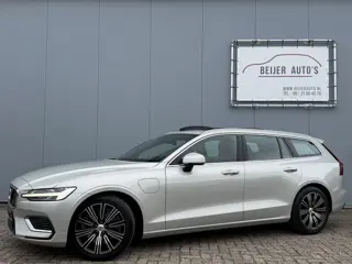 Volvo V60 2.0 T8 Twin Engine AWD Inscription Automaat Schuifdak.