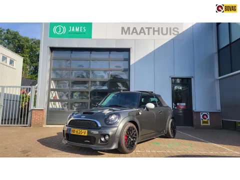 Mini Cabrio 1.6 John Cooper Works Chili