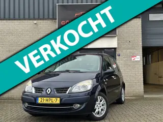 Renault Scénic 1.6-16V Business Line / Automaat / PDC / Navi / Clima / NAP / Trekhaak / Facelift