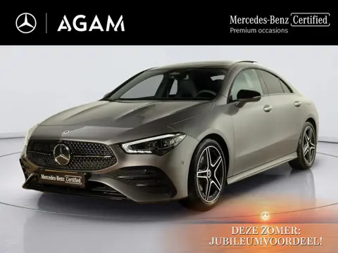 Mercedes-Benz CLA Coupé 180 Star Edition AMG Line Panorama dak