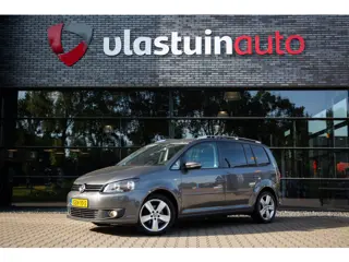 Volkswagen Touran 1.2 TSI Highline BlueMotion , Panoramadak, Cruise control, Achteruitrijcamera,
