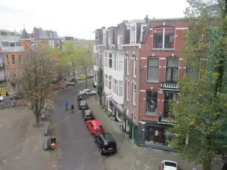 Woning aan de Johannes Verhulststraat te Amsterdam