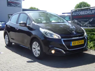 Peugeot 208 1.2 5-Drs Blue Lion (bj 2017)