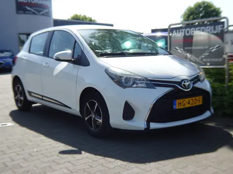 Toyota Yaris 1.0 VVT-i Aspiration (bj 2015)