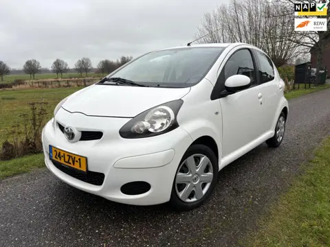 Toyota Aygo 1.0-12V Comfort Airco 2010 5D Wit