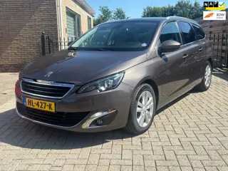 Peugeot 308 SW 1.2 PureTech Blue Lease Premium | trekhaak | cruise | clima | panoramadak | nw apk | 