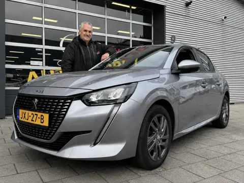 Peugeot 208 1.2 PureTech Active Pack 46.000 KM - Apple CarPlay / Navigatie I Airco I LED I PDC I Spo