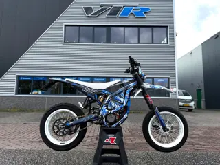 Sur-Ron Supermoto Ultra Bee 60 pk A1 rijbewijs Supermotard