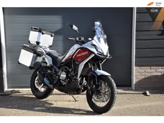 Moto Morini X-Cape 650 Zeer nette en complete motor
