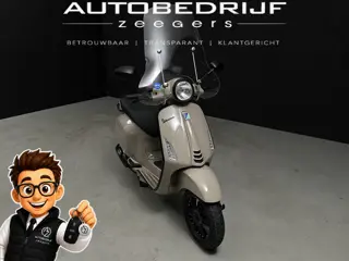 Vespa Primavera 4T snorscooter Custom*Led* (bj 2014)