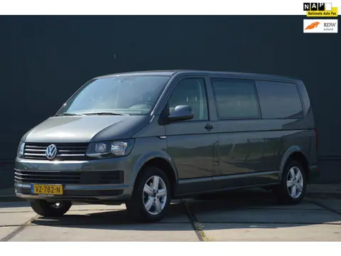 Volkswagen Transporter 2.0 TDI L2H1 DC Comfortline 150PK Euro 6 Airco Schuifdeur Trekhaak