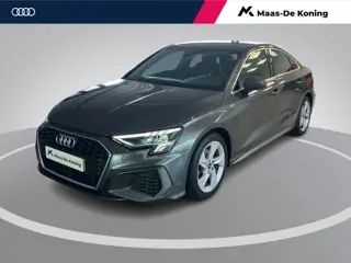 Audi A3 Limousine 30 TFSI/110PK S edition · Navigatie · Camera + Parkeersensoren · Apple/Android · G