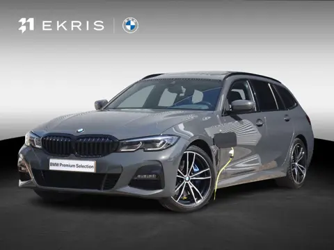 BMW 3-serie Touring 320e | High Executive | M Sportpakket | Panodak | Head-Up | Adaptief M Onderstel