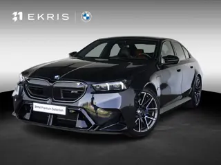 BMW M5 | M Drive Professional | Comfort Pack | 20/21 inch | Iconic Glow exterieurpakket | Glazen pan