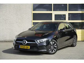 Mercedes-Benz A-Klasse 180 Automaat! Business Line BJ2022 Lmv 16" | Led V+A | Pdc | Achteruitrijcame