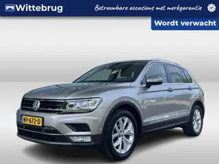 Volkswagen Tiguan 1.4 TSI ACT Highline / Virtual cockpit / Led / Trekhaak / Alcantara / Navi / DSG
