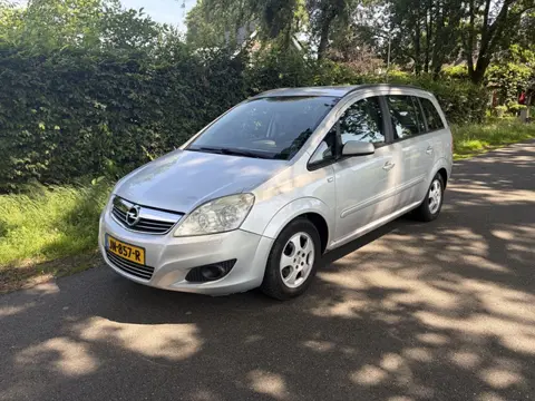 Opel Zafira 1.8 Temptation (bj 2008)